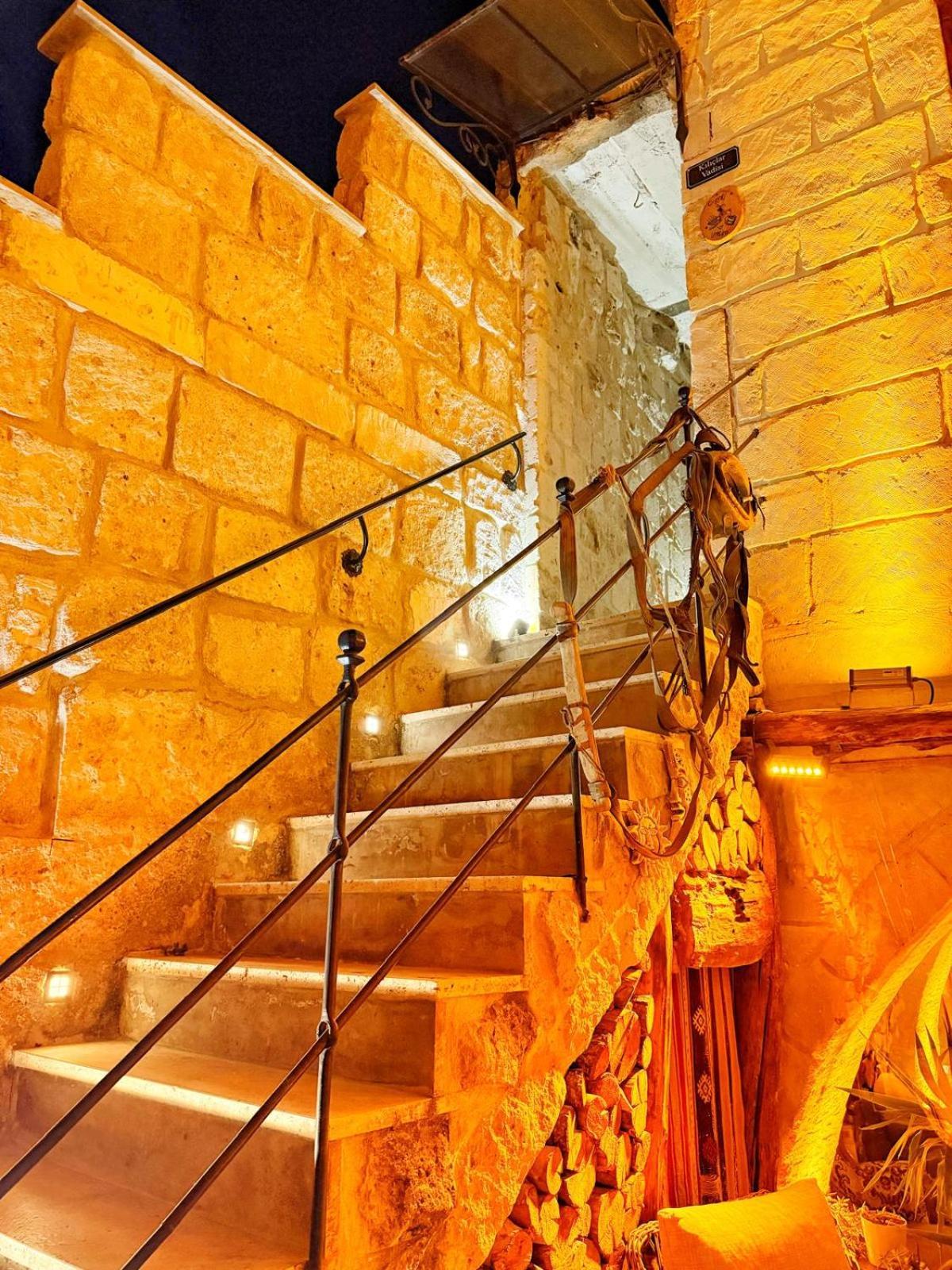 My Cave Suites เนฟซิเฮียร์ ภายนอก รูปภาพ