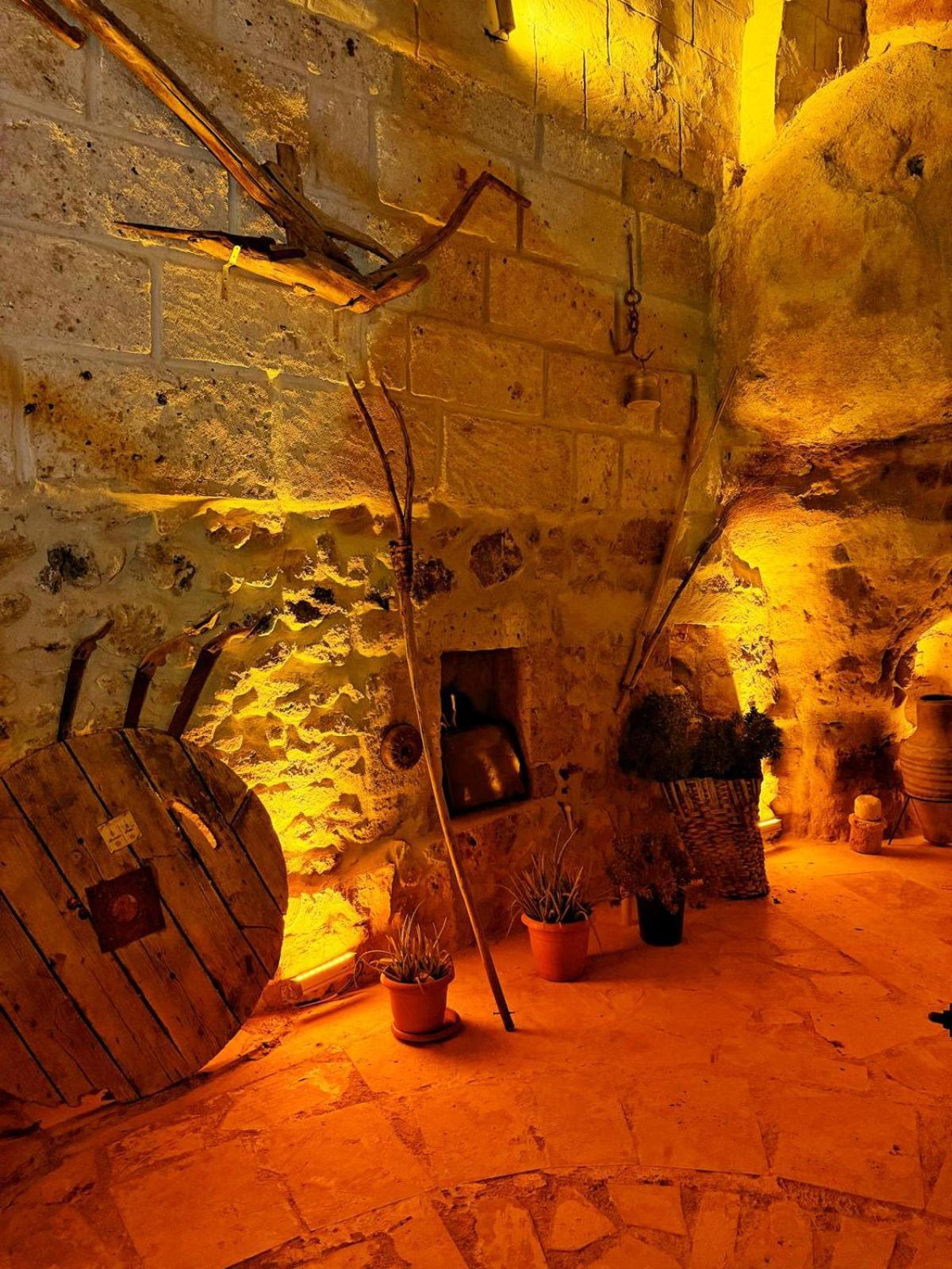 My Cave Suites เนฟซิเฮียร์ ภายนอก รูปภาพ